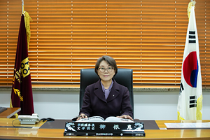 이사장님 사진